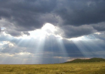 Облачно време днес, на места с превалявания