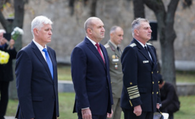 Държавният глава Румен Радев взе участие във военния ритуал