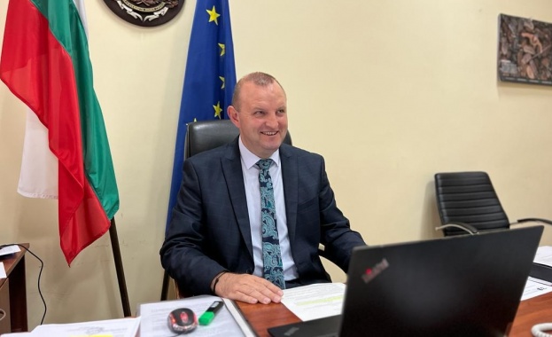 Подрастващото поколение трябва да се възпитава в усвояване на навици