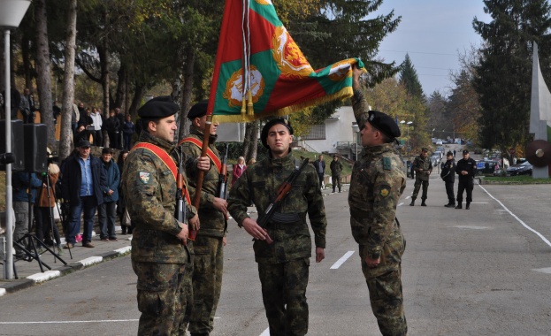 Ново военно формирование 57 260 Ловеч от състава на