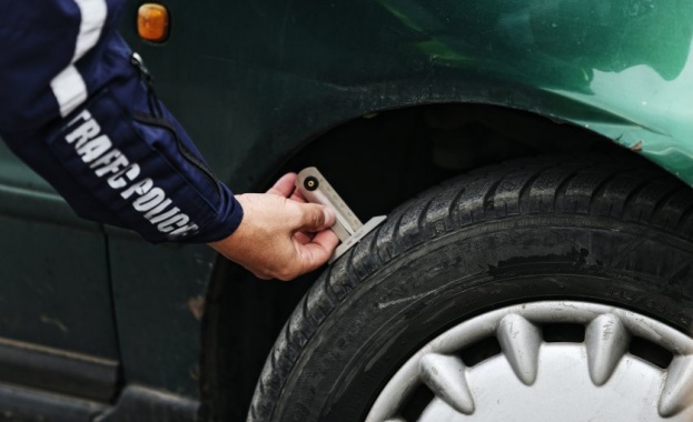 От 11 ноември e въведено зимното поддържане за републиканските пътища