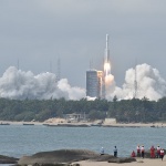 Китай изстреля товарен космически кораб