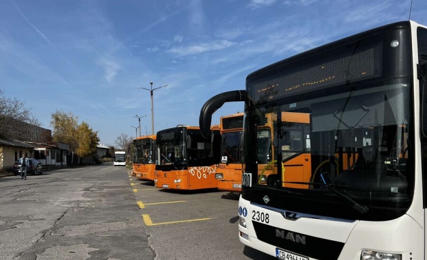 Пътници сигнализират за разредени разписания на градския транспорт в София