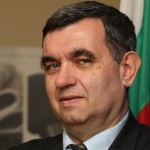 Доц. д-р Йосиф Аврамов с монография „Финансов инженеринг в телекомуникациите“