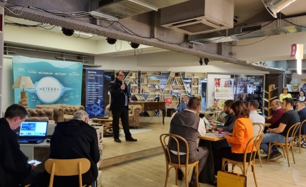 Компанията предлага система за архивиране на бизнес данните в пълно