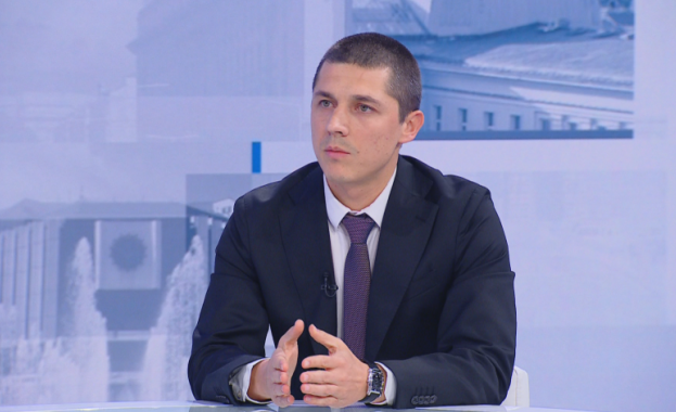 В предаването Още от деня по БНТ Мирослав Иванов каза