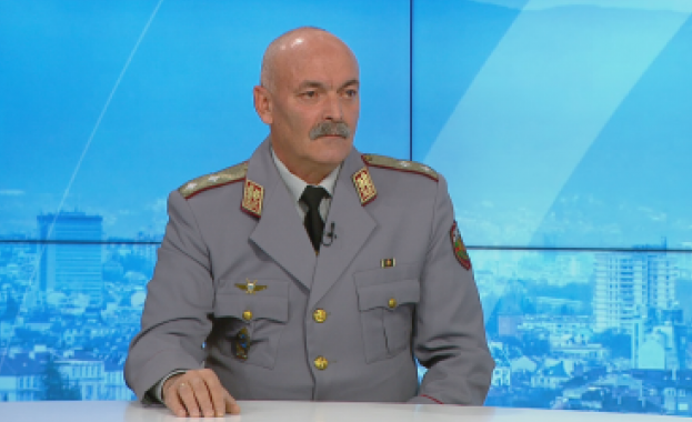 Ген.-майор Михаил Попов: Модернизацията на сухопътните войски не върви толкова бързо, колкото ни се иска