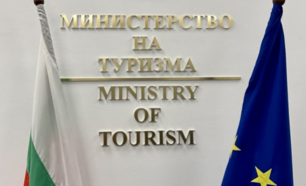 Министърът на туризма д-р Илин Димитров замина на работно посещение