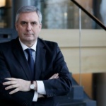 Ивайло Калфин: Условията на труд и живот в България се подобряват, но бавно