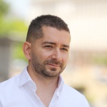 Политически анализатор: Всичко в страната е в положение на свободно падане