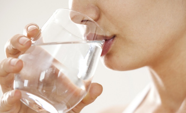 Човек не се нуждае от осем чаши вода дневно съобщи