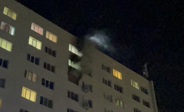 Голям пожар избухна тази вечер в студентските общежития на университет