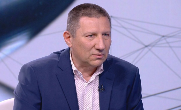 След като 18 мигранти бяха намерени мъртви в камион край