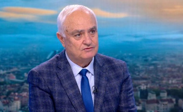 Министър Запрянов: Няма заплаха за България след атаката на Иран срещу Израел