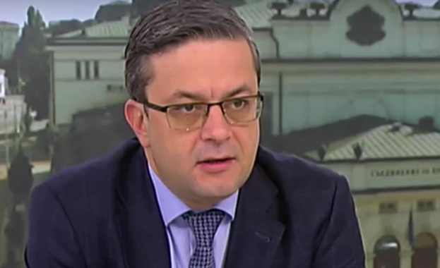 Тома Биков: Без ДБ в управлението не би могло да има решение на политическата криза