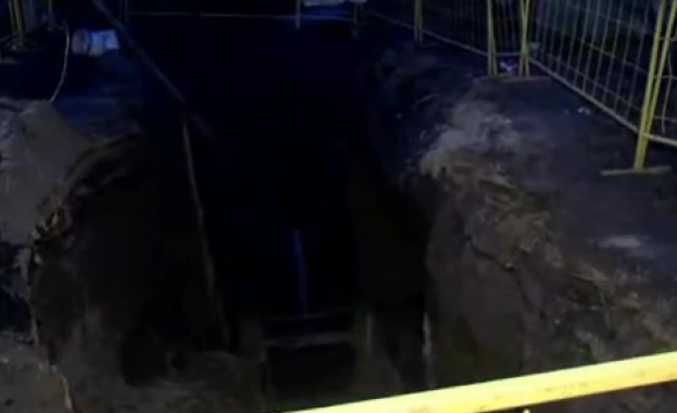 Четирима работници бяха затрупани при изкопни работи за изграждането на