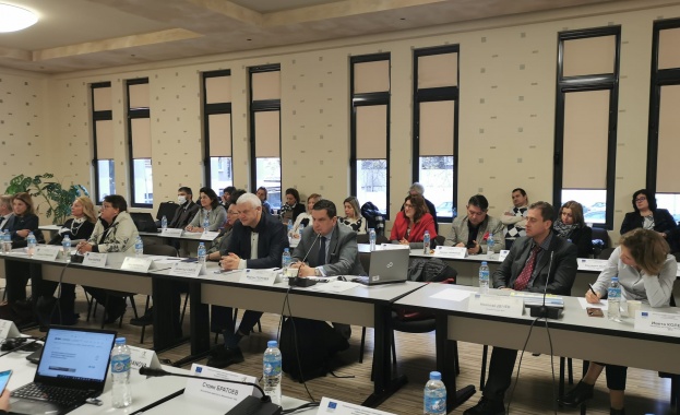 Улеснява се транзитът на товари от и към Украйна Работи