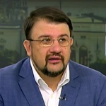 Настимир Ананиев: Моята версия е, че всъщност се подготвя нова сглобка, ДБ е казала „да“ на тази склобка с ГЕРБ