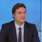 Крум Зарков: Впечатлението е, че променят Конституцията, за да останат заедно