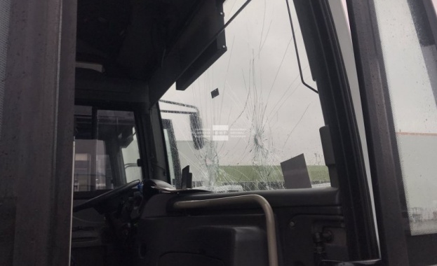 Чужденец потроши два автобуса и маршрутка тази сутрин в Пловдив