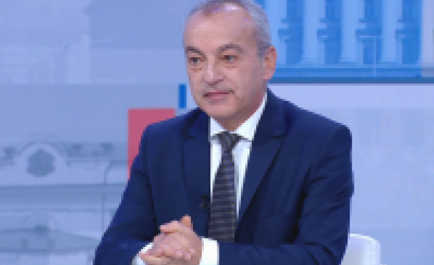 В предаването Още от деня по БНТ Гълъб Донев каза