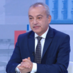Гълъб Донев гледа с насмешка на конституционните промени