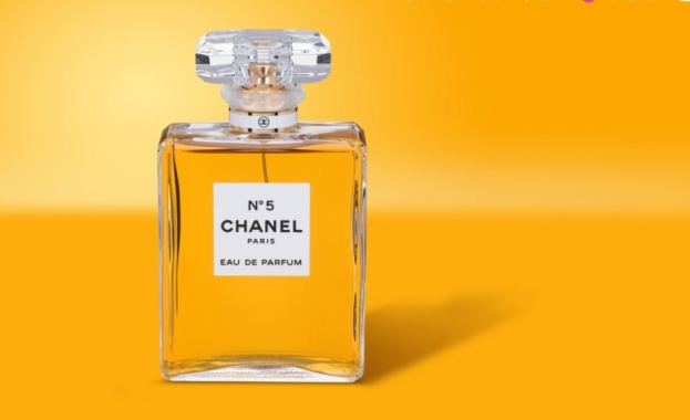 Подобно на модните тенденции парфюмите се появяват и изчезват след