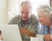 Предстои преизчисление на пенсиите на 355 000 работещи пенсионери