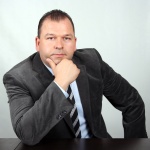 Николай Велчев пита кмета Фандъкова за изоставени общински помещения на метростанция "Джеймс Баучер"