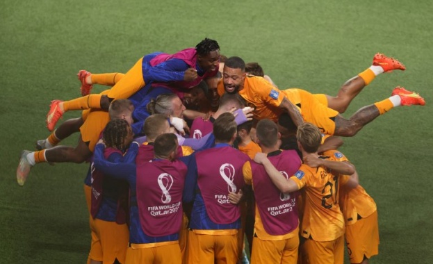 Нидерландия е първият четвъртфиналист на Мондиал 2022 след като надви