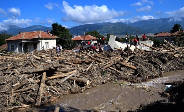 Започна раздаването на паричната помощ за хората пострадали от наводнението