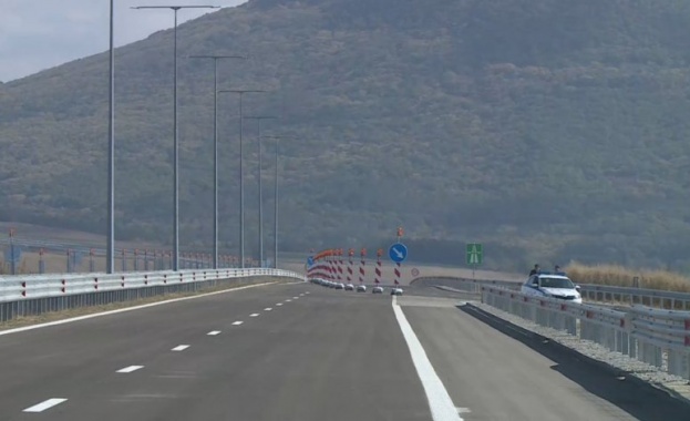 От 22 00 часа на 5 декември до 2 00 часа на