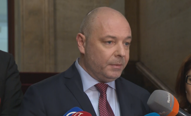 Номинираният от ГЕРБ СДС за министър председател Николай Габровски ще разговаря утре