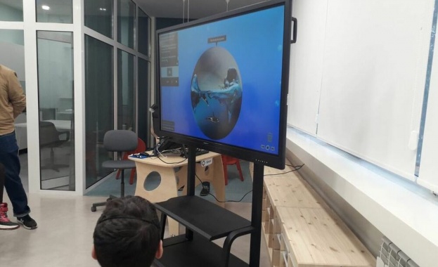 Над 1 7 млн лв ще получат училищата за електронни ресурси