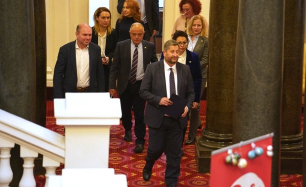 Кандидатът за министър председател чл кор проф Николай Габровски провежда срещи с