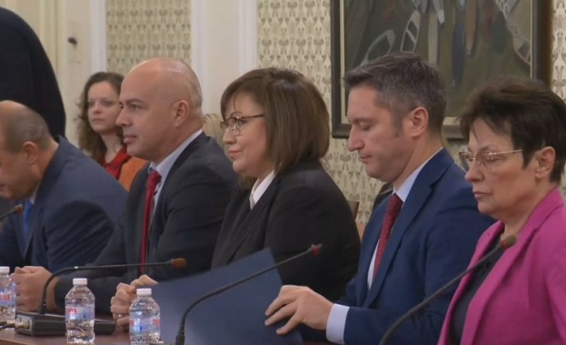 Кандидатът за министър председател проф Николай Габровски се срещна с представители