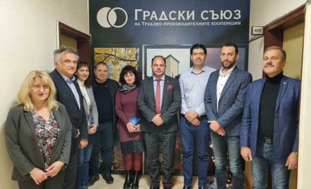 Трудово производителните кооперации имат важна социална функция която безспорно са доказали