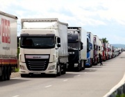 ЕК настоява България и още 15 държави от ЕС да въведат правилата за таксуване на камионите според замърсяването
