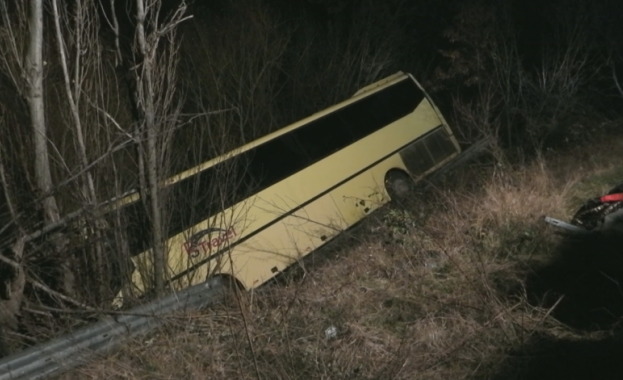 Собственикът на фирмата чийто автобус катастрофира снощи край свиленградското село