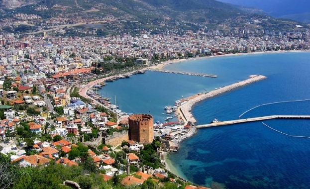Изгодни полети тръгват от Пловдив към летните курорти в Турция
