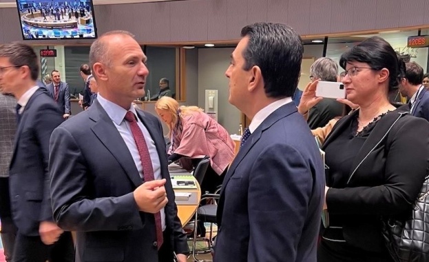 България и още около 14 държави се обединяваме около позицията