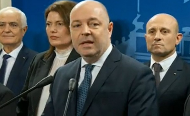 Продължаваме напред да се надяваме че България ще има късмет