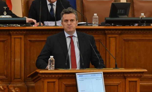 Кандидатът за министър на енергетиката Николай Павлов взе думата от