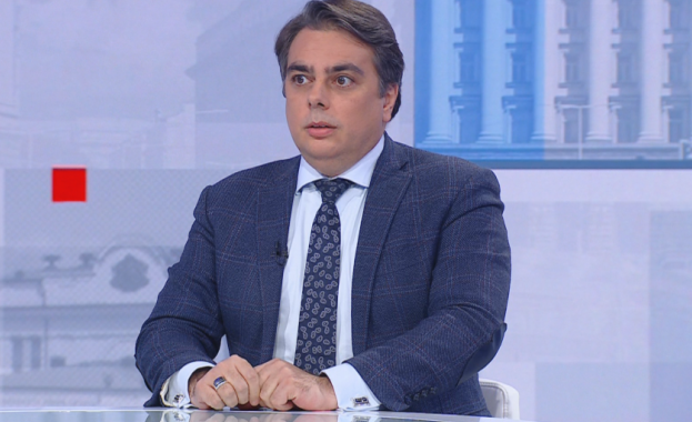Асен Василев: Коалиция ПП-ДБ ще предложи правителство на малцинството