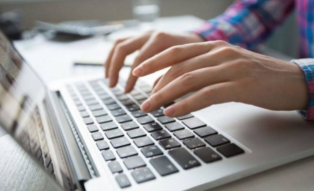 Отново работа от вкъщи? Предлагат се мерки за овладяване на енергийната криза