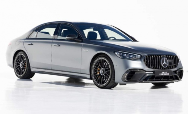 Повече от половин век компанията AMG подобрява в спортното отношение