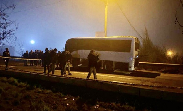 Осем турски полицаи бяха ранени при взрив на кола бомба