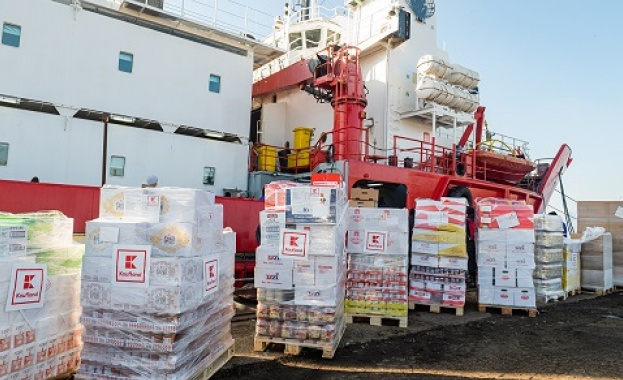 Kaufland България дарява 10 тона хранителни продукти на 31 вата