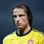 Бразилска футболна звезда се облече като Дядо Коледа и зарадва деца в школа