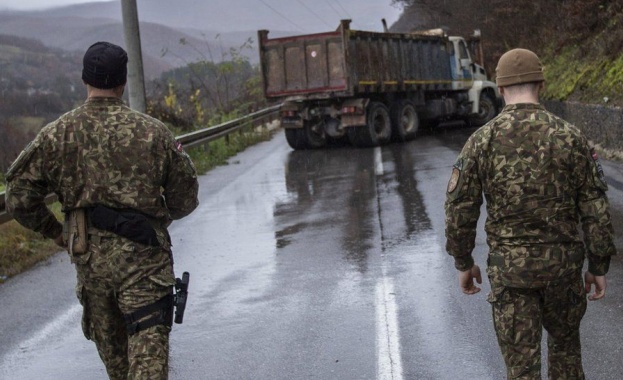 Косово затвори главен граничен пункт след блокада в Сърбия